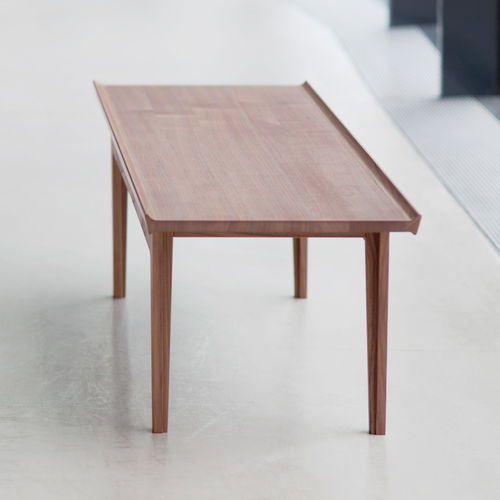 Table basse design scandinave - 500  - Finn Juhl - en chêne / en noyer / en teck