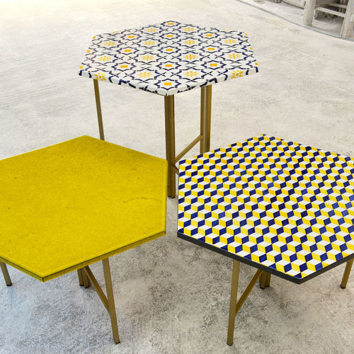 Table contemporaine - exagon - Made a Mano Srl - Rosario Parrinello - en pierre de lave / hexagonale
