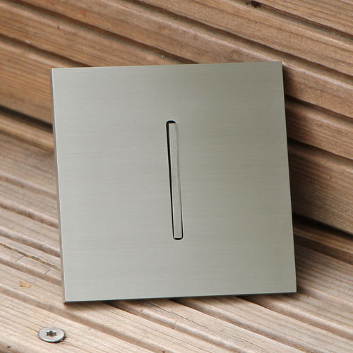 Interrupteur à bouton poussoir - COLLECTION EQUERRE - TOUCHE PIANO NICKEL SATINÉ - MAISON ORSTEEL - encastré / en laiton / en aluminium
