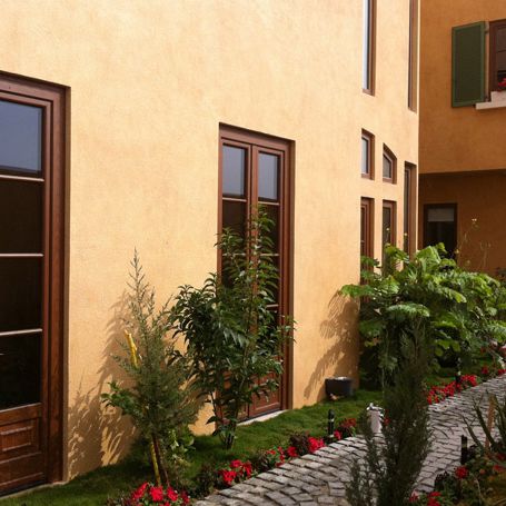 Porte-fenêtre battante - EUROMIX - Molaro - en bois / en aluminium / à double vitrage