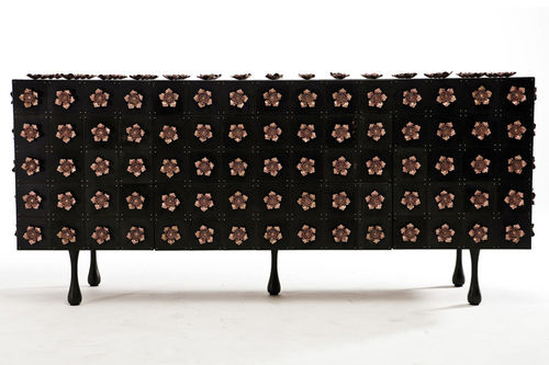 Buffet design original - SIGNATURE : ROSETTE  - EGG DESIGNS - en noyer / en placage de bois / en cuivre