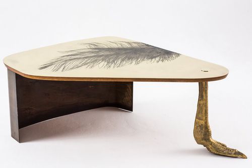 Table basse design original - OSTRICH FOOT - EGG DESIGNS - en bois / en laiton / résidentielle