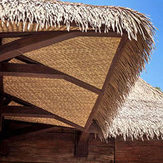 Couverture de toit en chaume synthétique - HIP AND EAVE - Virobuild - étanche / ignifuge / emboîtable