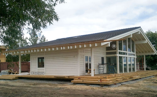 Maison préfabriquée - ADLER 425 - Lumi Polar - contemporaine / avec terrasse / en bois