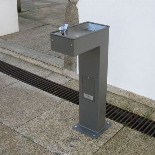 Fontaine à eau d'extérieur - INCLUSIVO - Bragmaia - en fer
