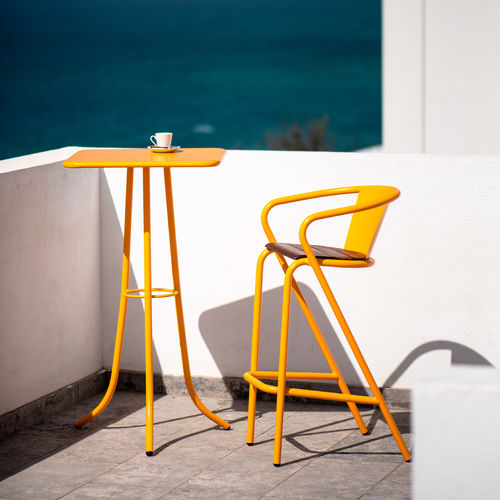 Table mange-debout contemporaine - BICAtable 3 High CLASSIC - BICA chair - en bois / en acier à revêtement par poudre / avec piètement en acier