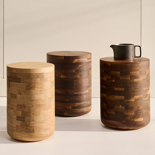 Table d'appoint contemporaine - La Souche - KASTELLA - en noyer américain / en chêne blanc / avec piètement en chêne