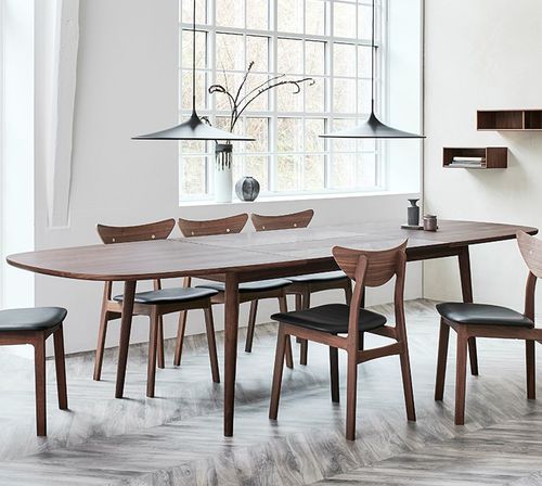 Table à manger contemporaine - BOW - PBJ Mobler ApS - en noyer / en bois massif / en chêne blanc