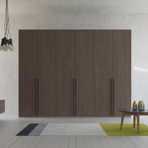 Armoire contemporaine - ZN702 - ZEGEN - en bois / à portes battantes / avec miroir