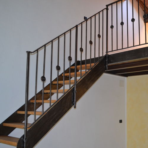 Garde-corps en fer forgé - CHIOCCIOLA - Tessaro Group - à barreaux / d'intérieur / pour escalier