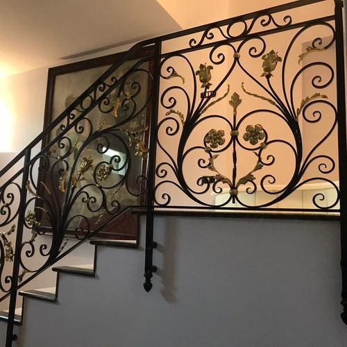 Garde-corps en fer forgé - FLOWER - Tessaro Group - de type balustrade / d'intérieur / d'extérieur