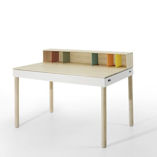 Bureau sur pied - TRAY  - AVP - contemporain / en bois / droit