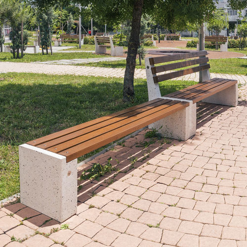Banc public contemporain - 239 - Encho Enchev - ETE - en bois / en béton à haute performance / en béton fibré