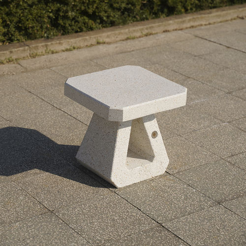 Tabouret design original - 191 - Encho Enchev - ETE - en béton à haute performance / en marbre / en granite