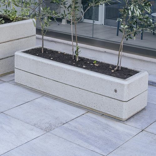 Jardinière en béton fibré - 129 - Encho Enchev - ETE - en béton à haute performance / en marbre / en granite