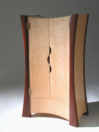 Armoire design original - FIRELAND FLOW BUTSUDAN - David Tragen - en bois / à portes battantes