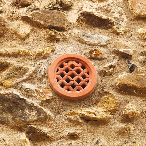 Grille de ventilation en pierre - CERAMICA FERRES - rectangulaire / ronde / d'extérieur