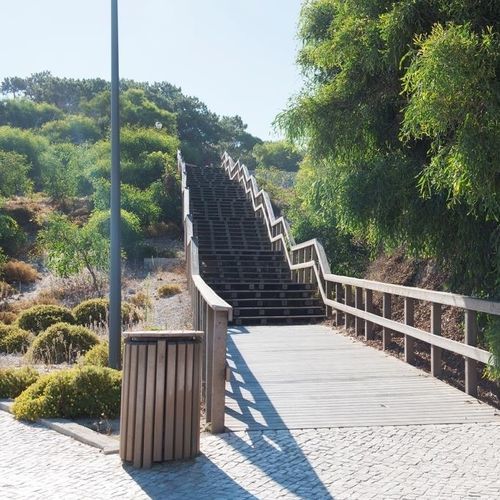 Escalier droit - Extruplas - à marches en plastique / pour espace public / d'extérieur