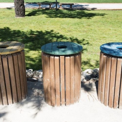 Poubelle en plastique recyclé - Vila - Extruplas - d'extérieur / de tri sélectif / pour espace public