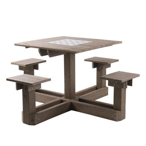 Table d'échecs d'extérieur - Tertúlia - Quadrado - Extruplas - contemporaine / pour les zones urbaines / en plastique recyclé
