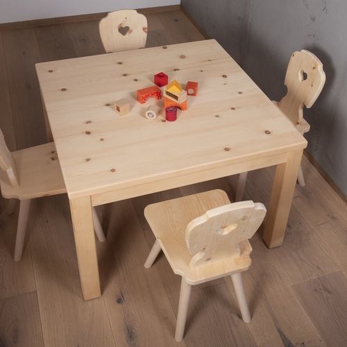 Table pour enfant - 1039 - Thöni Josef GmbH - contemporaine / en pin / avec piètement en pin