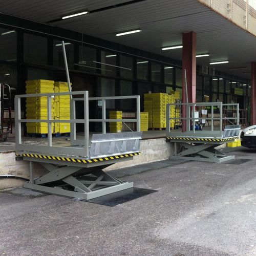 Plateforme à bras articulé - SCISSOR LIFT - RDT Elevazione