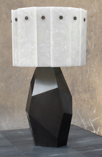 Lampe de table - MELANCHOLIA - Atelier Stefan Leo - en bronze / en onyx / contemporaine