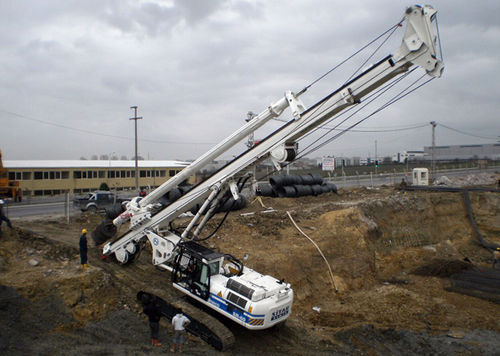 Foreuse à moteur diesel - SR-60 - SOILMEC S.P.A. - rotative / fond de trou / pour chantier de construction