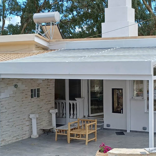 Pergola adossée - IN KERATEA - Atrio Glass Doors - en métal / en aluminium / à lames orientables