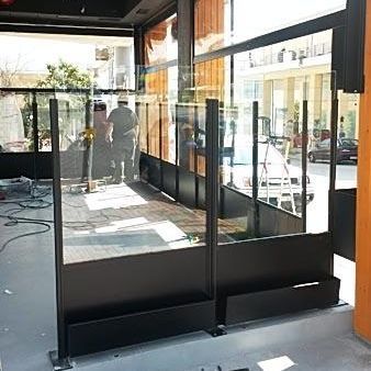Séparateur d'espace en cristal - PERISTERI, ATHENS - Atrio Glass Doors - pour magasin / d'extérieur