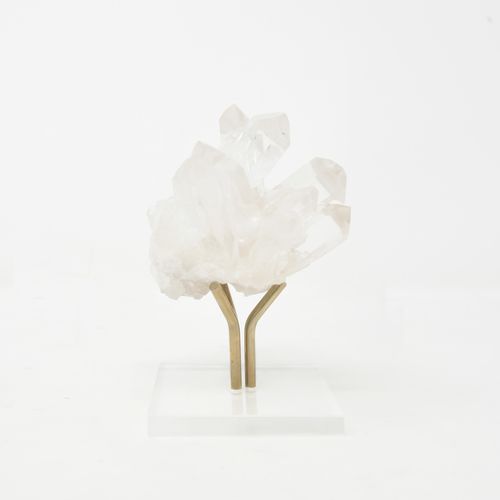 Sculpture en quartz - CAMIA - Aura London - au sol / blanche / nature