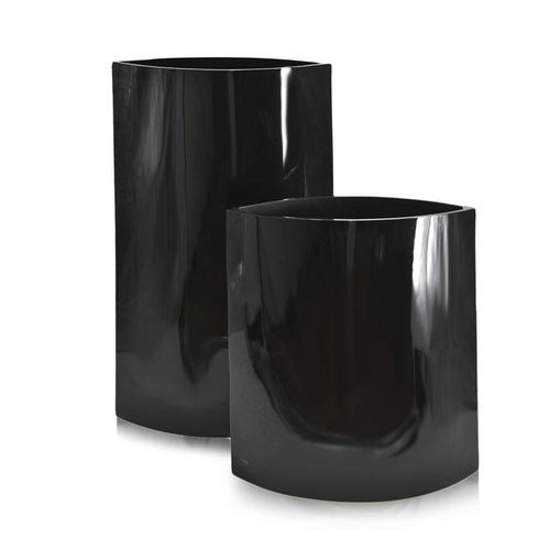 Vase contemporain - LIPP - Aura London - en bois laqué / à poser au sol / noir
