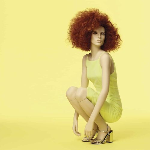 Mannequin de vitrine femme - 20 / TWENTY - GENESIS MANNEQUINS - mode / en résine / assis