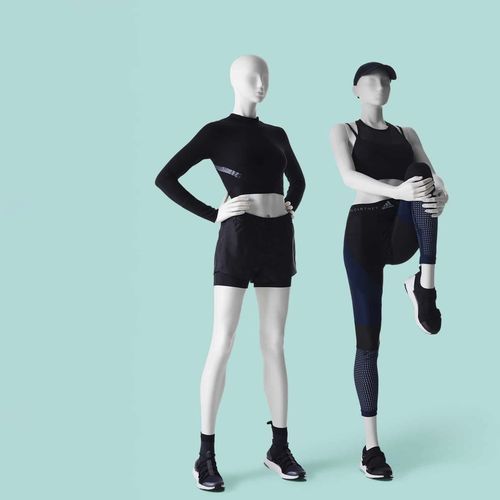 Mannequin de vitrine femme - ATHLEISURE - GENESIS MANNEQUINS - sport / en résine / assis