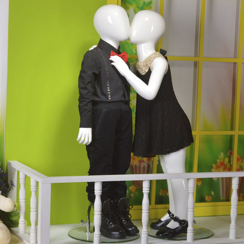 Mannequin de vitrine enfant - LEO AGE SERIES - A2 MANNEQUIN - réaliste / assis