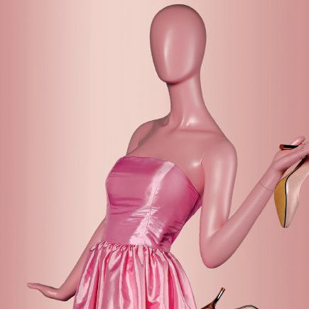 Mannequin de vitrine femme - BLUSH - CNL mannequins - réaliste / assis