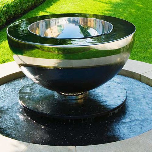Fontaine de jardin - CHALICE - DAVID HARBER - en acier inoxydable poli / contemporaine