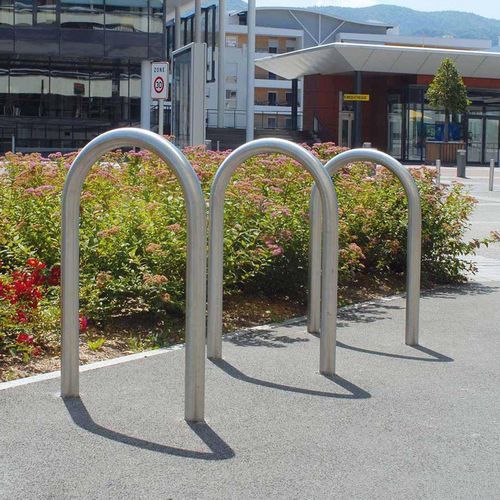 Range-vélo au sol - USSEL - MODULAND - en inox / horizontal / professionnel