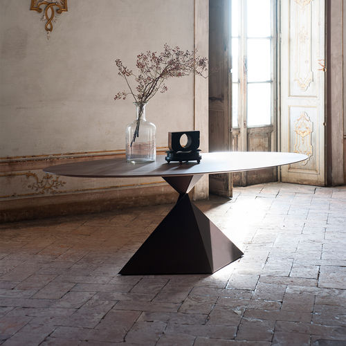 Table à manger contemporaine - Avebury - TOM FAULKNER - bois / en marbre / avec piètement en acier