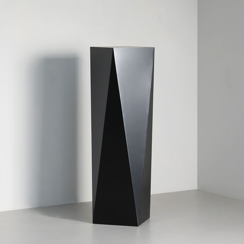 Piédestal contemporain - Balzac Plinth - TOM FAULKNER - en acier / en laiton / en bronze