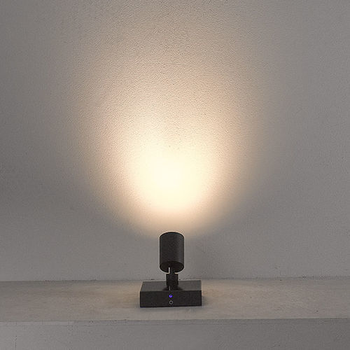 Spot au mur - DOOBI - OGGI LUCE - de sol / à LED / rond