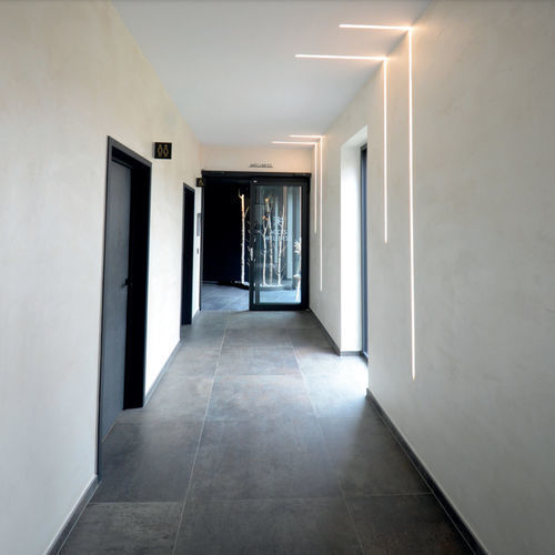 Profil éclairant encastrable - IRENO - OGGI LUCE - à LED / en aluminium / professionnel