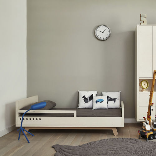 Lit simple - PEEKABOO - KUTIKAI - contemporain / avec tête de lit / pour enfant