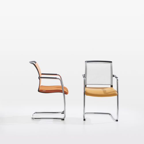 Chaise visiteur contemporaine - ZED - Milani - d'intérieur / en résille / cantilever
