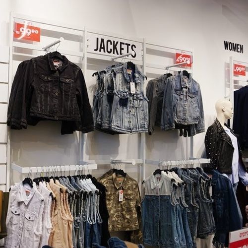 Présentoir pour vêtements - VRKWH2F-4SH-2H - UDIZINE.com - mural / en métal / unilatéral