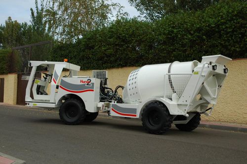 Camion malaxeur hydraulique - HURON 2 - Partindus - diesel / pour le béton / pour mine souterraine