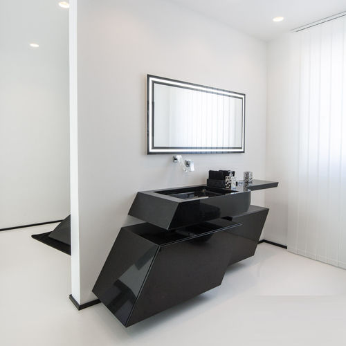Meuble vasque suspendu - Luis Design - en granite / contemporain / avec placard intégré
