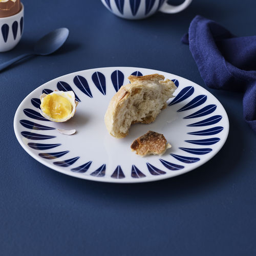 Assiette plate - CLASSIC : LOTUS - lucie kaas - creuse / ronde / en porcelaine