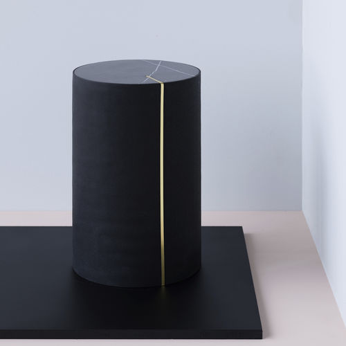 Table d'appoint contemporaine - VERA - lucie kaas - en marbre / en caoutchouc / avec piètement en MDF