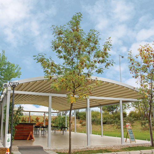 Pergola autoportée - PEARL PLUS - BYART GROUP - en aluminium / couverture coulissante / motorisée
